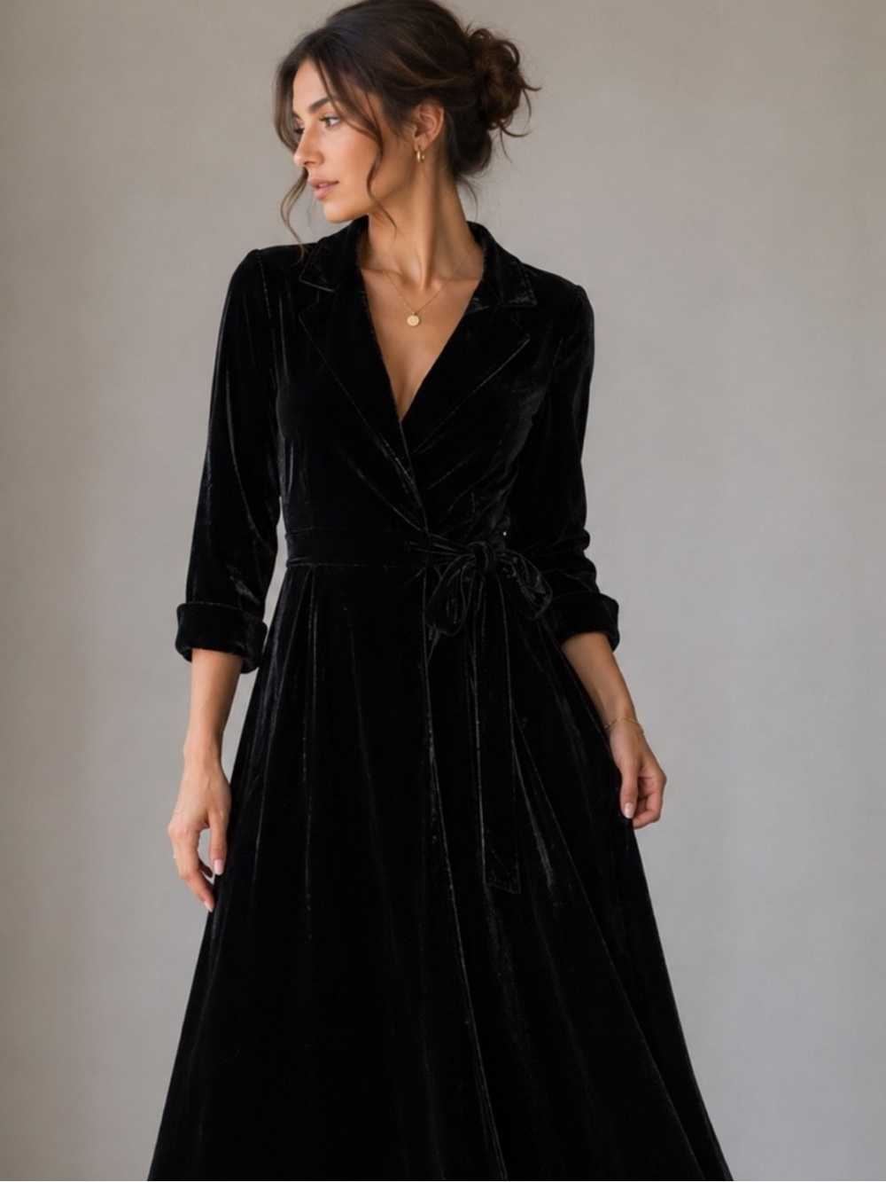 TRAVEI SMITH black collar wrap midi dress size medium